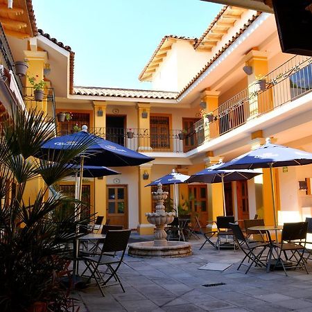 Hotel Aldama Colima Buitenkant foto