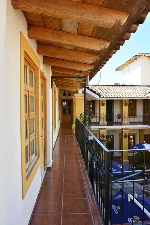 Hotel Aldama Colima Buitenkant foto
