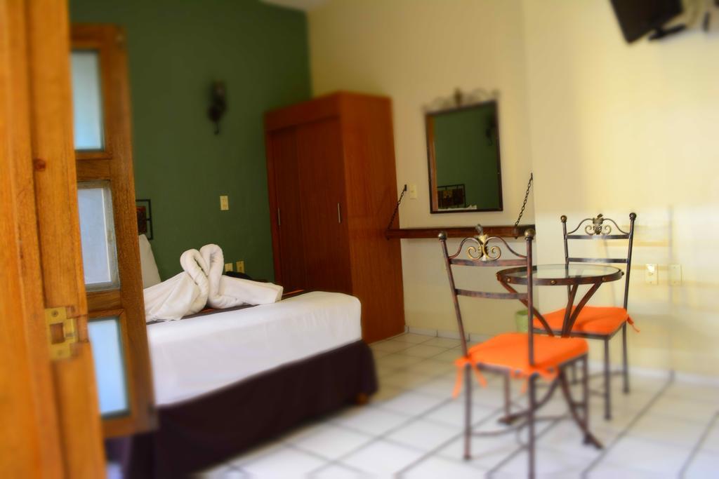 Hotel Aldama Colima Kamer foto